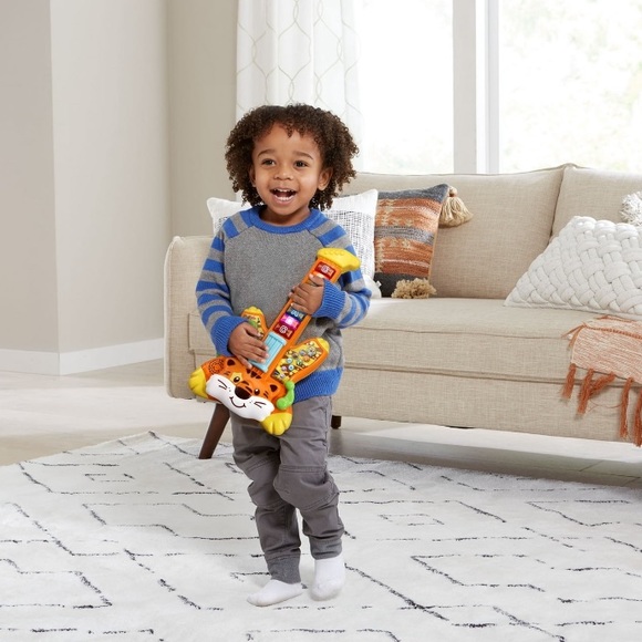 V-Tech Guitar - Picture 5 of 8